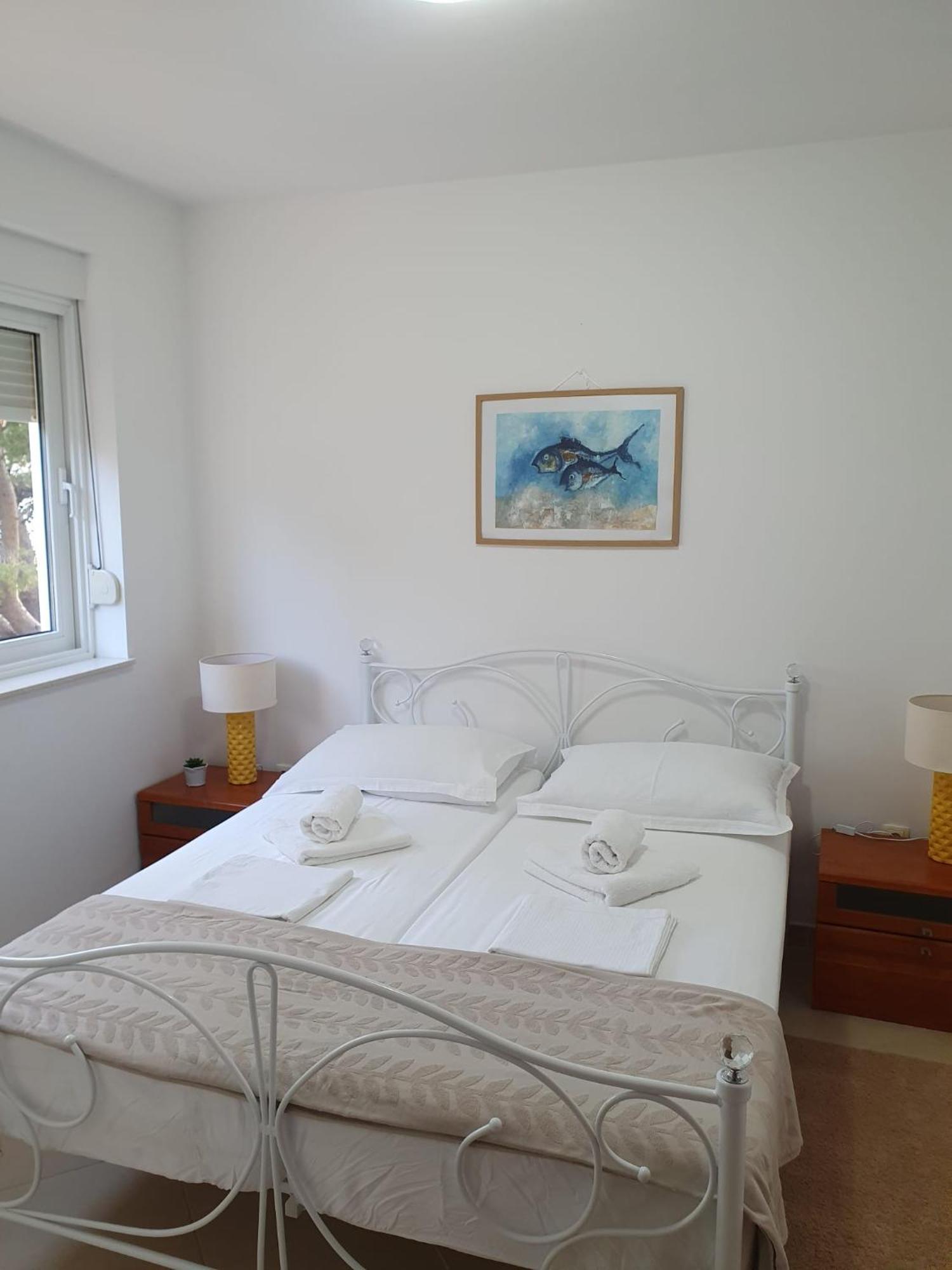 Inas Place Baška Voda Esterno foto